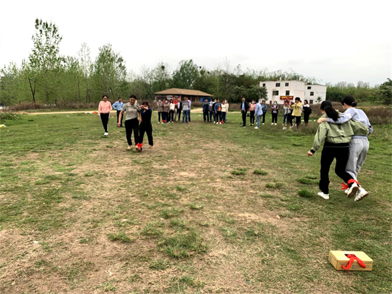 “赏春景?享美食”——江西hy3380cc海洋之神油茶科技有限公司春游记-03.jpg “赏春景?享美食”——江西hy3380cc海洋之神油茶科技有限公司春游记-03.jpg