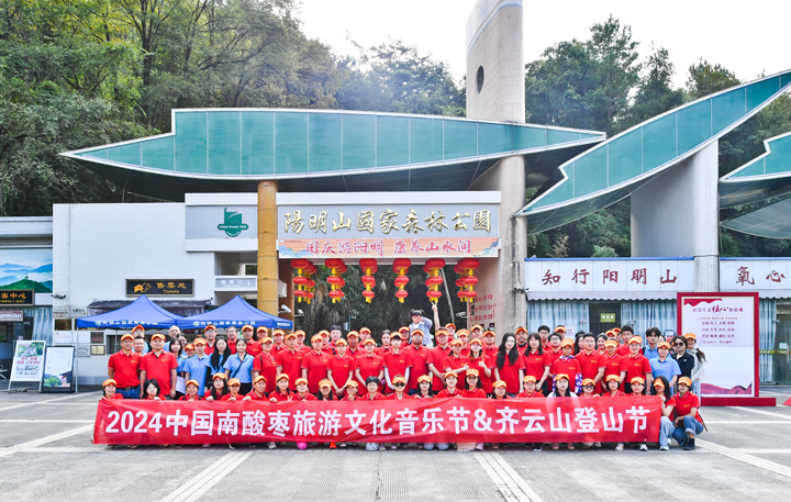 一等奖：：《hy3380cc海洋之神大合影》徐国亮.jpg