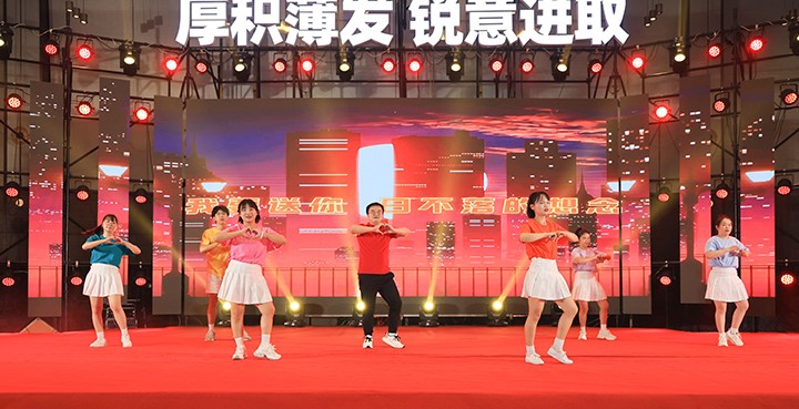厚积薄发，锐意进取——hy3380cc海洋之神2025第一季度营销会议??024年度赞美大会圆满进行-19.jpg