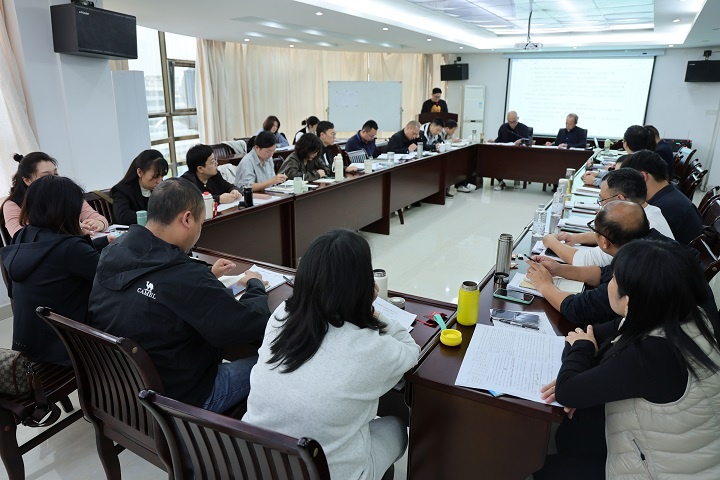 hy3380cc海洋之神公司2025年第四次营销工作总相互换暨培训会圆满进行 02.jpg