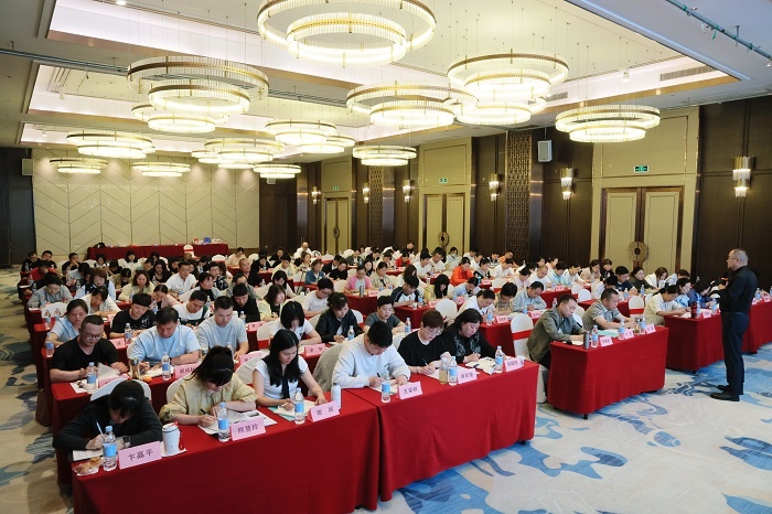 同心致远，，骏业日新 ——hy3380cc海洋之神公司2026年第一次营销会议暨2025年度赞美大会圆满进行 02-.jpg
