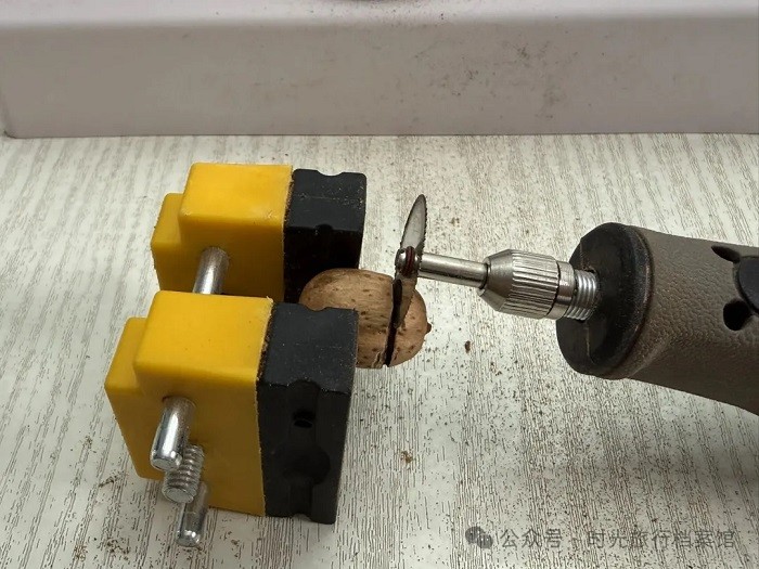 7a9bbbcba48660b80aafd982bf28ddd2 好吃又好玩的零食|南酸枣 06.jpg